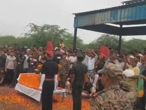 jhuj