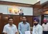 ਮਾਲ ਮੰਤਰੀ ਹਰਦੀਪ ਸਿੰਘ ਮੁੰਡੀਆਂ ਵੱਲੋਂ 3 ਨਵੇਂ ਕਲਰਕਾਂ ਨੂੰ ਨਿਯੁਕਤੀ ਪੱਤਰ ਤਕਸੀਮ