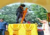 ਮਹਾਤਮਾ ਗਾਂਧੀ ਦੀ 157ਵੀਂ ਜਯੰਤੀ: CM ਯੋਗੀ ਨੇ ਬਾਪੂ ਦੀ ਪ੍ਰਤਿਮਾ 'ਤੇ ਭੇਟ ਕੀਤੇ ਸ਼ਰਧਾ ਦੇ ਫੁੱਲ