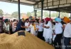ਖੁਰਾਕ, ਸਿਵਲ ਸਪਲਾਈ ਤੇ ਖਪਤਕਾਰ ਮਾਮਲੇ ਮੰਤਰੀ ਲਾਲ ਚੰਦ ਕਟਾਰੂਚੱਕ ਨੇ ਬਟਾਲਾ ਦਾਣਾ ਮੰਡੀ ਤੋਂ ਝੋਨੇ ਦੀ ਸਰਕਾਰੀ ਖਰੀਦ ਸ਼ੁਰੂ ਕਰਵਾਈ