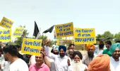 ਆਮ ਆਦਮੀ ਪਾਰਟੀ ਵੱਲੋਂ ਧੂਰੀ ਵਿਖੇ ਹਰਿਆਣਾ ਦੇ ਮੁੱਖ ਮੰਤਰੀ ਨਾਇਬ ਸਿੰਘ ਸੈਣੀ ਦਾ ਜ਼ੋਰਦਾਰ ਵਿਰੋਧ