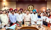ਮਾਲ ਮੰਤਰੀ ਹਰਦੀਪ ਸਿੰਘ ਮੁੰਡੀਆਂ ਨੇ 33 ਪਟਵਾਰੀਆਂ ਨੂੰ ਸੌਂਪੇ ਨਿਯੁਕਤੀ ਪੱਤਰ