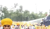 ਸੰਸਦ ਮੈਂਬਰ ਅੰਮ੍ਰਿਤਪਾਲ ਸਿੰਘ ਦੀ ਰਿਹਾਈ ਲਈ ਪ੍ਰਦਰਸ਼ਨ, ਚੰਡੀਗੜ੍ਹ-ਮੋਹਾਲੀ ਬਾਰਡਰ 'ਤੇ ਹੰਗਾਮਾ, CM ਕੋਠੀ ਵੱਲ ਵਧੇ ਸਮਰਥਕ