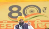 'ਪੰਜਾਬ ਤੋੜਨ ਦੇ ਮਨਸੂਬੇ ਕਦੇ ਸਫਲ ਨਹੀਂ ਹੋਣਗੇ' - ਫਿਰੋਜ਼ਪੁਰ 'ਚ ਤਿਰੰਗਾ ਲਹਿਰਾਉਂਦੇ ਹੋਏ ਬੋਲੇ CM ਭਗਵੰਤ ਮਾਨ