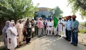 ਕੈਬਨਿਟ ਮੰਤਰੀ ਹਰਭਜਨ ਸਿੰਘ ਈ.ਟੀ.ਓ. ਵੱਲੋਂ ਪਿੰਡ ਤਲਵੰਡੀ ਡੋਗਰਾਂ ਤੋਂ ਮੁੱਖ ਮੰਤਰੀ ਤੀਰਥ ਯਾਤਰਾ ਦੀ ਬੱਸ ਨੂੰ ਹਰੀ ਝੰਡੀ ਦਿਖਾ ਕੇ ਰਵਾਨਾ   