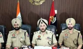 ਸਰਹੱਦ ਪਾਰੋਂ ਚੱਲ ਰਹੇ ਤਸਕਰੀ ਨੈੱਟਵਰਕਾਂ ਨਾਲ ਸਬੰਧਤ ਚਾਰ ਮੁਲਜ਼ਮ 10 ਕਿੱਲੋ ਹੈਰੋਇਨ ਅਤੇ 10 ਪਿਸਤੌਲਾਂ ਸਣੇ ਕਾਬੂ