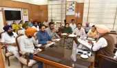 ਕੈਬਨਿਟ ਮੰਤਰੀ ਹਰਪਾਲ ਸਿੰਘ ਚੀਮਾ ਵੱਲੋਂ ਬਕਾਇਆ ਮੰਗਾਂ ਦੇ ਹੱਲ ਲਈ ਆਈ.ਟੀ.ਆਈ. ਇੰਸਟ੍ਰਕਟਰਾਂ ਅਤੇ ਪਨਬੱਸ/ਪੀ.ਆਰ.ਟੀ.ਸੀ. ਯੂਨੀਅਨਾਂ ਨਾਲ ਅਹਿਮ ਮੀਟਿੰਗਾਂ