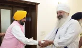 ਧਰਮ ਯੁੱਧ ਮੋਰਚੇ ਦੇ ਵਫ਼ਦ ਨੇ ਮੁੱਖ ਮੰਤਰੀ ਭਗਵੰਤ ਸਿੰਘ ਮਾਨ ਨਾਲ ਕੀਤੀ ਮੁਲਾਕਾਤ