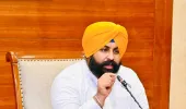 ਮਾਨ ਸਰਕਾਰ ਵੱਲੋਂ ਦੁਕਾਨਦਾਰਾਂ ਨੂੰ ਦੀਵਾਲੀ ਦਾ ਤੋਹਫ਼ਾ: ਹਰਜੋਤ ਬੈਂਸ ਨੇ ਦੁਕਾਨਦਾਰਾਂ ਨੂੰ ਮਾਲਕੀ ਹੱਕ ਦੇਣ ਲਈ 'ਮੇਰੀ ਦੁਕਾਨ, ਮੇਰੇ ਨਾਮ' ਸਕੀਮ ਦੀ ਕੀਤੀ ਸ਼ੁਰੂਆਤ