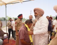 ਵਿੱਤ ਮੰਤਰੀ ਹਰਪਾਲ ਸਿੰਘ ਚੀਮਾ ਦੀ ਕਾਰਗੁਜ਼ਾਰੀ ਅਤੇ “ਆਪ” ਸਰਕਾਰ ਦੀਆਂ ਲੋਕ ਪੱਖੀ ਨੀਤੀਆਂ ਤੋਂ ਪ੍ਰਭਾਵਿਤ ਹੋ ਕੇ ਪਿੰਡ ਚੰਗਾਲੀ ਵਾਲਾ ਦੇ 45 ਪਰਿਵਾਰ ਆਮ ਆਦਮੀ ਪਾਰਟੀ ਵਿੱਚ ਸ਼ਾਮਲ