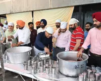 ਲੋਕ ਸੰਪਰਕ ਵੱਲੋਂ ਸ੍ਰੀ ਗੁਰੂ ਅਰਜਨ ਦੇਵ ਜੀ ਦੇ ਸ਼ਹੀਦੀ ਗੁਰਪੁਰਬ ਅਤੇ ਨਿਰਜਲਾ ਇਕਾਦਸ਼ੀ ਨੂੰ ਸਮਰਪਿਤ ਛਬੀਲ