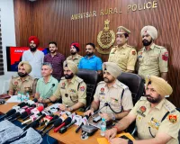 ਅੰਮ੍ਰਿਤਸਰ ਵਿੱਚ ਹੈਂਡ ਗ੍ਰੇਨੇਡ ਅਤੇ 3 ਆਧੁਨਿਕ ਰਾਈਫਲਾਂ ਬਰਾਬਦ; ਨਾਬਾਲਗ ਸਮੇਤ ਤਿੰਨ ਵਿਅਕਤੀ ਕਾਬੂ