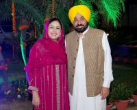  ਵਰ੍ਹੇਗੰਢ ’ਚ ਇਕੱਲੇ ਵਰ੍ਹੇ ਨੀ ਗੰਢੇ ਹੁੰਦੇ…ਸਬਰ, ਸਾਥ ਤੇ ਭਰੋਸੇ ਦੀਆਂ ਡੋਰਾਂ ਵੀ ਨਾਲ ਗੰਢੀਆਂ ਹੁੰਦੀਆਂ ਨੇ.. ਵਰ੍ਹੇਗੰਢ ਦੀਆਂ ਮੁਬਾਰਕਾਂ ਮਾਨ ਸਾਬ੍ਹ… 