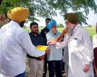  ਸਪੀਕਰ ਨੇ ਪਿੰਡ ਸੰਧਵਾਂ ਵਿਖੇ ਰਸਤੇ ਦੀ ਉਸਾਰੀ ਦਾ ਕੰਮ ਸ਼ੁਰੂ ਕਰਵਾਇਆ