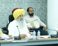 ਗੁਰਮੀਤ ਸਿੰਘ ਖੁੱਡੀਆਂ ਵੱਲੋਂ ਵੱਖ-ਵੱਖ ਯੂਨੀਅਨਾਂ ਅਤੇ ਵੈਟਰਨਰੀ ਇੰਸਪੈਕਟਰਾਂ ਨਾਲ ਗੱਲਬਾਤ; ਵਿਭਾਗ ਨੂੰ ਜਾਇਜ਼ ਮੰਗਾਂ ਦੇ ਹੱਲ ਦੇ ਨਿਰਦੇਸ਼