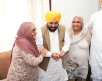 ਮੁੱਖ ਮੰਤਰੀ ਭਗਵੰਤ ਸਿੰਘ ਮਾਨ ਨੇ ਧੂਰੀ ਤੋਂ ਘਰ-ਘਰ ਚੋਣ ਮੁਹਿੰਮ ਦੀ ਕੀਤੀ ਸ਼ੁਰੂਆਤ, ‘ਮਾਨ ਦਾ ਮੁਨਾਫ਼ਾ’ ਨੂੰ ਬਣਾਇਆ ਮੁਹਿੰਮ ਦਾ ਕੇਂਦਰ