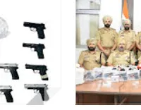 ਅੰਮ੍ਰਿਤਸਰ ਵਿੱਚ ਨਸ਼ੀਲੇ ਪਦਾਰਥ ਅਤੇ ਹਥਿਆਰ ਤਸਕਰੀ ਕਰਨ ਵਾਲੇ ਨੈੱਟਵਰਕਾਂ ਨਾਲ ਜੁੜੇ ਪੰਜ ਵਿਅਕਤੀ 13 ਪਿਸਤੌਲਾਂ ਅਤੇ 3.2 ਕਿਲੋ ਹੈਰੋਇਨ ਸਮੇਤ ਕਾਬੂ