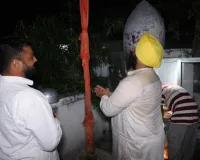 ਪਿੰਡ ਜਿੰਦਵੜੀ ਵਿਖੇ ਭਜਨ ਸੰਧਿਆ ’ਚ ਕੈਬਨਿਟ ਮੰਤਰੀ ਹਰਜੋਤ ਸਿੰਘ ਬੈਂਸ ਨੇ ਹਨੂੰਮਾਨ ਚਾਲੀਸਾ ਦਾ  ਕੀਤਾ ਜਾਪ