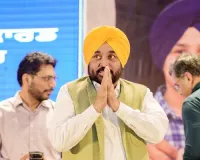  ‘ਮੁੱਖ ਮੰਤਰੀ ਸਿਹਤ ਯੋਜਨਾ’ ਤਹਿਤ ਬਣੇ 1.26 ਕਰੋੜ ਕਾਰਡਾਂ ਦੀ ਵੰਡ ਦੀ ਸ਼ੁਰੂਆਤ, 54 ਲੱਖ ਪਰਿਵਾਰਾਂ ਨੂੰ ਮਿਲੀ ਸਿਹਤ ਸੁਰੱਖਿਆ