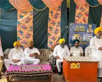 ਵਿਧਾਇਕ ਗੁਰਦੀਪ ਸਿੰਘ ਰੰਧਾਵਾ ਨੇ ਪਿੰਡ ਸਹਾਰੀ ਵਿਖੇ 'ਮੁੱਖ ਮੰਤਰੀ ਸਿਹਤ ਯੋਜਨਾ' ਤਹਿਤ ਸਿਹਤ ਕਾਰਡ ਵੰਡੇ