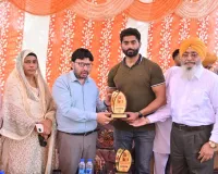 ਕੈਬਨਿਟ ਮੰਤਰੀ ਡਾ. ਰਵਜੋਤ ਸਿੰਘ ਵਲੋਂ ਪਿੰਡ ਬੱਸੀ ਮਰੂਫ ਸਿਆਲਾਂ ’ਚ ’ਮੁੱਖ ਮੰਤਰੀ ਪਿੰਡ ਜਿੰਮ’ ਦੀ ਸ਼ੁਰੂਆਤ