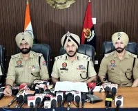 ਸਰਹੱਦ ਪਾਰੋਂ ਚੱਲ ਰਹੇ ਤਸਕਰੀ ਨੈੱਟਵਰਕਾਂ ਨਾਲ ਸਬੰਧਤ ਚਾਰ ਮੁਲਜ਼ਮ 10 ਕਿੱਲੋ ਹੈਰੋਇਨ ਅਤੇ 10 ਪਿਸਤੌਲਾਂ ਸਣੇ ਕਾਬੂ