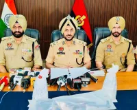 ਸਰਹੱਦ ਪਾਰਲੇ ਹਥਿਆਰ ਅਤੇ ਵਿਸਫ਼ੋਟਕ ਤਸਕਰੀ ਨੈੱਟਵਰਕ ਦਾ ਪਰਦਾਫ਼ਾਸ਼; ਇੱਕ ਏਕੇ-47 ਰਾਈਫ਼ਲ, ਦੋ ਹੈਂਡ ਗ੍ਰਨੇਡਾਂ ਸਮੇਤ ਇੱਕ ਵਿਅਕਤੀ ਕਾਬੂ