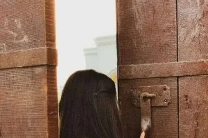 ਹਰ ਔਰਤ ਦਾ ਇੱਕ ਪਾਸਟ  ਹੁੰਦਾ ਹੈ