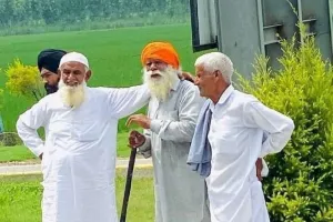 ਪਹਿਲਾਂ ਲੋਕਾਂ ਦੇ ਦਿਲਾਂ ਦਿਮਾਗ਼ਾਂ ਚੋਂ ਇਹ ਵਹਿਮ ਕੱਢੋ ਕਿ ਅਸੀਂ ਹਿੰਦੂ ਆਂ, ਸਿੱਖ ਆਂ, ਮੁਸਲਮਾਨ ਹਾਂ।