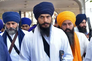 ਅੰਮ੍ਰਿਤਪਾਲ ਸਿੰਘ ਦੀਆ ਵਧੀਆਂ ਮੁਸ਼ਕਿਲਾਂ ,ਗੈਰ ਜ਼ਮਾਨਤੀ ਵਾਰੰਟ ਹੋਇਆ ਜਾਰੀ