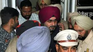 ਜੇਲ ਤੋਂ ਬਾਹਰ ਆਉਣ ਤੋਂ ਪਹਿਲਾਂ ਨਵਜੋਤ ਸਿੱਧੂ ਨੂੰ ਵੱਡਾ ਝਟਕਾ, ਦੇਖੋ ਕੀ ਹੈ ਪੂਰੀ ਖਬਰ