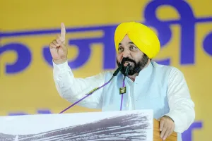 ਭਾਖੜਾ ਡੈਮ ਦੇ ਦੌਰੇ ਤੋਂ ਬਾਅਦ ਮੁੱਖ ਮੰਤਰੀ ਦੀ ਲੋਕਾਂ ਨੂੰ ਅਪੀਲ; “ਘਬਰਾਉਣ ਦੀ ਲੋੜ ਨਹੀਂ, ਹਾਲਾਤ ਕਾਬੂ ਹੇਠ”