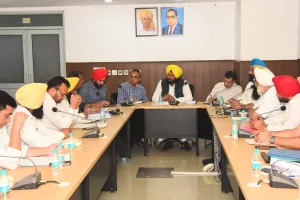 ਸਥਾਨਕ ਸਰਕਾਰਾਂ ਬਾਰੇ ਮੰਤਰੀ ਬਲਕਾਰ ਸਿੰਘ ਨੇ ਵਿਕਾਸ ਕਾਰਜਾਂ ਬਾਰੇ ਵਿਚਾਰ ਵਟਾਂਦਰਾ ਕਰਨ ਲਈ ਨਗਰ ਸੁਧਾਰ ਟਰੱਸਟਾਂ ਦੇ ਚੇਅਰਮੈਨਾਂ ਨਾਲ ਕੀਤੀ ਮੀਟਿੰਗ
