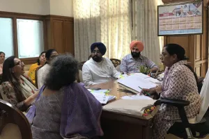 ਸਮਾਜਿਕ ਸੁਰੱਖਿਆ, ਇਸਤਰੀ ਤੇ ਬਾਲ ਵਿਕਾਸ ਮੰਤਰੀ ਡਾ. ਬਲਜੀਤ ਕੌਰ ਨੇ ਸੂਬੇ ਦੀ ਈ.ਸੀ.ਸੀ.ਈ. ਨੀਤੀ ਵਿੱਚ ਲੋੜੀਂਦੀਆਂ ਤਬਦੀਲੀਆਂ ਕਰਨ ਲਈ ਸਿੱਖਿਆ ਵਿਭਾਗ ਨਾਲ ਕੀਤੀ ਅਹਿਮ ਮੀਟਿੰਗ