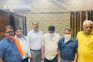 ਵਿਜੀਲੈਂਸ ਵੱਲੋਂ ਪੈਟਰੋਲ ਪੰਪ ਮਾਲਕ ਤੋਂ 2 ਲੱਖ ਰੁਪਏ ਰਿਸ਼ਵਤ ਲੈਂਦਾ ਸਮਾਜ ਸੇਵੀ ਤੇ ਪ੍ਰਾਈਵੇਟ ਡਾਕਟਰ ਕਾਬੂ
