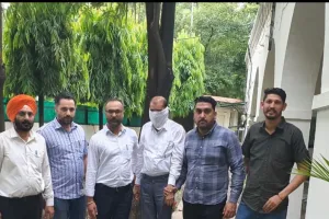 ਵਿਜੀਲੈਂਸ ਵੱਲੋਂ 2 ਲੱਖ ਰੁਪਏ ਰਿਸ਼ਵਤ ਲੈਂਦਾ ਐਸ.ਡੀ.ਓ. ਕਾਬੂ