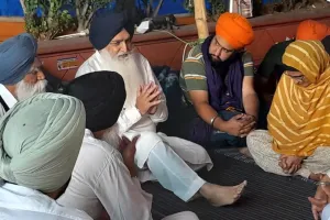 ਅੰਮ੍ਰਿਤਪਾਲ ਸਿੰਘ ਦੇ ਮਾਪਿਆਂ ਵੱਲੋਂ ਵਿਰਸਾ ਸਿੰਘ ਵਲਟੋਹਾ ਨੂੰ ਕੋਰਾ ਜਵਾਬ, ਸਮਰਥਨ ਦੀ ਅਪੀਲ ਕੀਤੀ ਰੱਦ