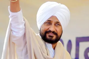 ਸਾਬਕਾ CM ਚੰਨੀ ‘ਤੇ ਚੋਣ ਕਮਿਸ਼ਨ ਦੀ ਸਖ਼ਤੀ