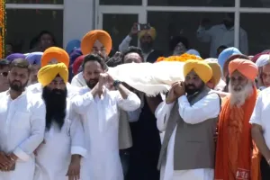 ਪੰਜ ਤੱਤਾਂ ‘ਚ ਵਿਲੀਨ ਹੋਏ ਸਾਹਿਤਕਾਰ ਸੁਰਜੀਤ ਪਾਤਰ, ਸਰਕਾਰੀ ਸਨਮਾਨਾਂ ਨਾਲ ਹੋਇਆ ਸਸਕਾਰ