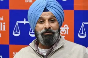 ਕੰਗਨਾ ਰਣੌਤ ‘ਤੇ ਵੀ ਹੋਵੇਗਾ ਪਰਚਾ ਦਰਜ?, ਮਜੀਠੀਆ ਵੱਲੋਂ ਮਾਨ ਸਰਕਾਰ ਨੂੰ ਤਿੱਖੇ ਸਵਾਲ…