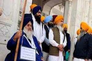ਸੁਖਬੀਰ ਬਾਦਲ ਨੇ ਸ੍ਰੀ ਦਰਬਾਰ ਸਾਹਿਬ ਵਿੱਚ ਆਪਣੇ ਆਪ ਉੱਤੇ ਹਮਲੇ ਲਈ ਕੀਤਾ ਹਾਈਕੋਰਟ ਦਾ ਰੁਖ਼