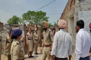 ਪੁਲਿਸ ਦੀ ਨਸ਼ਾ ਤਸਕਰਾਂ ਖਿਲਾਫ ਕਾਰਵਾਈ ਤੋਂ ਮਹੱਲਾ ਵਾਸੀ ਖੁਸ਼ ਵੰਡੇ ਲੱਡੂ ਪੁਲਿਸ ਤੇ ਬਰਸਾਏ ਫੁੱਲ
