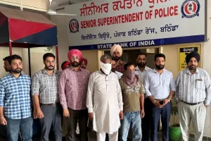 1,05,000 ਰੁਪਏ ਰਿਸ਼ਵਤ ਲੈਂਦਾ ਏ.ਐਨ.ਟੀ.ਐਫ. ਦਾ ਏ.ਐਸ.ਆਈ. ਅਤੇ ਉਸਦਾ ਡਰਾਈਵਰ ਵਿਜੀਲੈਂਸ ਬਿਊਰੋ ਵੱਲੋਂ ਕਾਬੂ