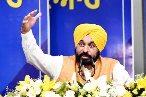 ਲੈਂਡ ਪੂਲਿੰਗ ਕਿਸਾਨਾਂ ਦੇ ਹਿੱਤ ਅਤੇ ਗੈਰ-ਕਾਨੂੰਨੀ ਕਲੋਨਾਈਜ਼ਰਾਂ ਦੇ ਭ੍ਰਿਸ਼ਟ ਰਾਜ ਨੂੰ ਖਤਮ ਕਰਨ ਲਈ ਹੈ: ਮੁੱਖ ਮੰਤਰੀ ਮਾਨ