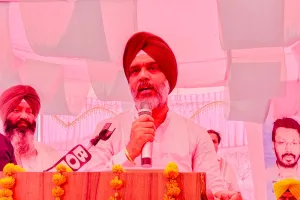  ਕੈਬਨਿਟ ਮੰਤਰੀ ਡਾ. ਰਵਜੋਤ ਸਿੰਘ ਨੇ ਮੁੱਦਕੀ ਵਿਖੇ ਨਹਿਰੀ ਪਾਣੀ ਪੀਣਯੋਗ ਬਣਾ ਕੇ ਘਰਾਂ ਤੱਕ ਪਹੁੰਚਾਉਣ ਦੇ ਪ੍ਰਾਜੈਕਟ ਦਾ ਰੱਖਿਆ ਨੀਂਹ ਪੱਥਰ