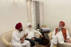 ਪੰਜਾਬ ਵਿਧਾਨ ਸਭਾ ਸਪੀਕਰ ਨੇ ਸ੍ਰੀ ਗੁਰੂ ਤੇਗ ਬਹਾਦਰ ਜੀ ਦੀ 350ਵਾਂ ਸ਼ਹੀਦੀ ਦਿਵਸ ਮਨਾਉਣ ਦੇ ਸਬੰਧ ਵਿੰਚ ਸੁਝਾਅ ਪ੍ਰਾਪਤ ਕਰਨ ਲਈ ਪ੍ਰੋਫੈਸਰਾਂ ਅਤੇ ਪੰਜਾਬੀ ਅਦਾਕਾਰਾਂ ਨਾਲ ਮੀਟਿੰਗ ਕੀਤੀ