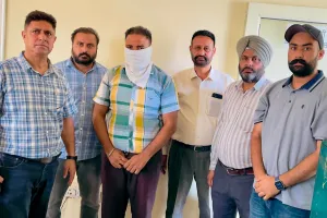 20000 ਰੁਪਏ ਰਿਸ਼ਵਤ ਲੈਂਦਾ ਬਲਾਕ ਸੰਮਤੀ ਪਟਵਾਰੀ ਵਿਜੀਲੈਂਸ ਬਿਊਰੋ ਵੱਲੋਂ ਗ੍ਰਿਫ਼ਤਾਰ