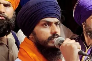 ਅੰਮ੍ਰਿਤਪਾਲ ਸਿੰਘ ਦੀ ਅਸ਼ਲੀਲ ਚੈਟ ਆਈ ਸਾਹਮਣੇ, ਆਈਡੀ 'ਤੇ ਲੱਗੀ ਫੋਟੋ!