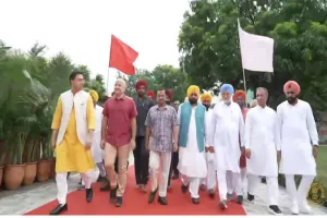 CM ਮਾਨ ਅਤੇ ਕੇਜਰੀਵਾਲ ਪਹੁੰਚੇ ਸੰਗਰੂਰ: ਸ਼ਹੀਦ ਊਧਮ ਸਿੰਘ ਨਾਲ ਸਬੰਧਤ ਪ੍ਰਦਰਸ਼ਨੀ ਦਾ ਲਿਆ ਜਾਇਜ਼ਾ 