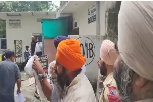 ਅਜਨਾਲਾ ਪੁਲਿਸ ਸਟੇਸ਼ਨ ਮਾਮਲਾ ਅੰਮ੍ਰਿਤਸਰ ਸ਼ਿਫਟ: ਡਿਬਰੂਗੜ੍ਹ ਜੇਲ੍ਹ ਤੋਂ 9 ਦੋਸ਼ੀ ਜ਼ਿਲ੍ਹਾ ਅਦਾਲਤ ਪਹੁੰਚੇ